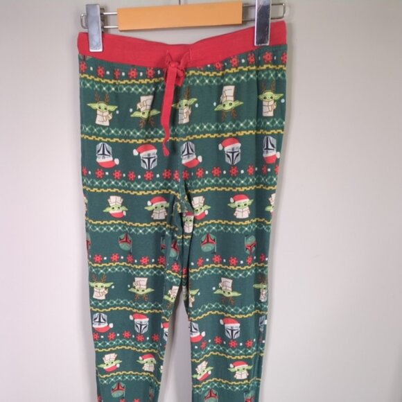 Hanna Andersson Star Wars Mandalorian Grogu Christmas Pajama Set Size XS Unisex - Picture 3 of 11